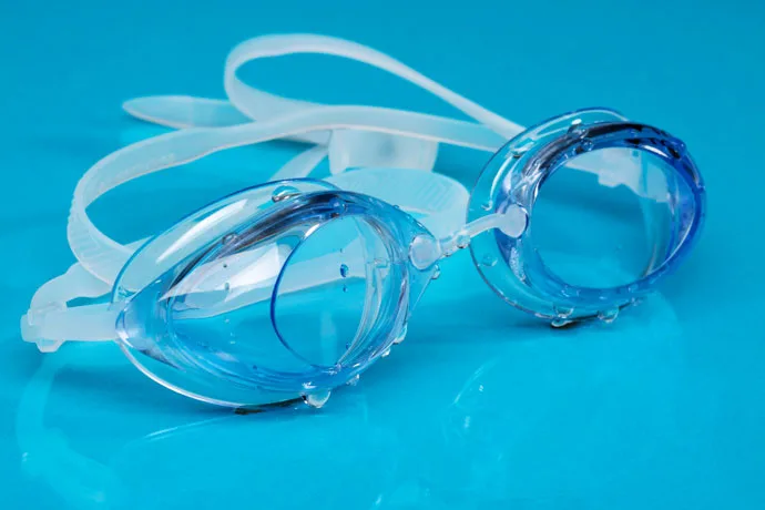 A pair of swimming goggles