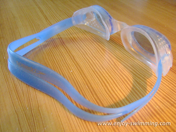 Speedo Futura Plus Swim Swimming Goggles 